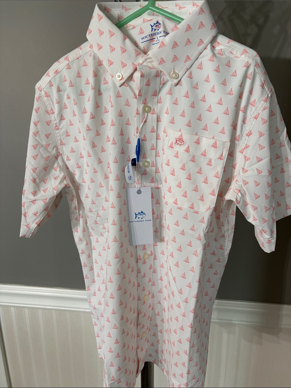 Southern Tide White Short-Sleeve Button-Down Shirt with Pink Sail Print